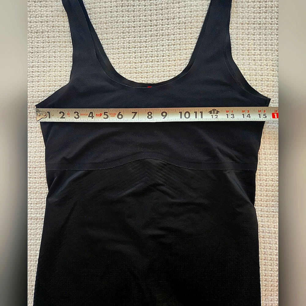 SPANX Black Sleeveless Top - Large - Picture 4 of 6